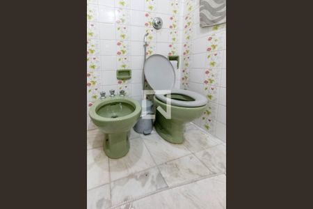 Casa à venda com 300m², 4 quartos e 2 vagasBanheiro Social