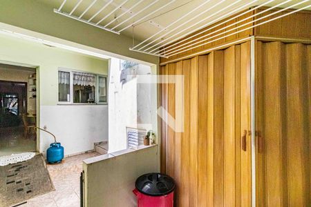 Casa à venda com 150m², 3 quartos e 1 vaga Casa à venda com 150m², 3 quartos e 1 vagaQuintal