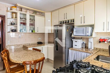 Casa à venda com 150m², 3 quartos e 1 vaga Casa à venda com 150m², 3 quartos e 1 vagaCozinha