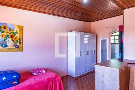 Casa à venda com 150m², 3 quartos e 1 vaga Casa à venda com 150m², 3 quartos e 1 vagaSuite