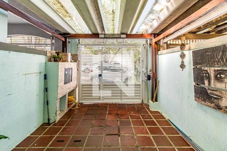 Casa à venda com 150m², 3 quartos e 1 vaga Casa à venda com 150m², 3 quartos e 1 vagaGaragem