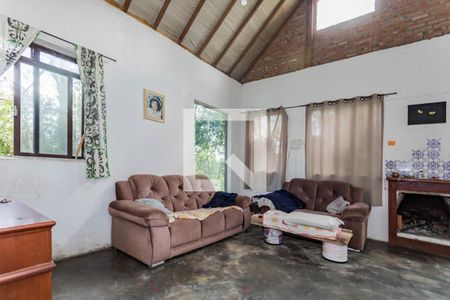 Sala de casa para alugar com 4 quartos, 300m² em Sabaúna, Mogi das Cruzes
