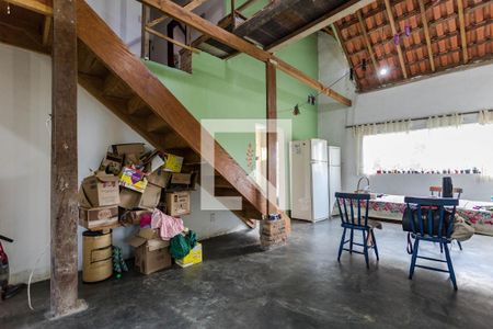 Casa para alugar com 300m², 4 quartos e 5 vagas Casa para alugar com 300m², 4 quartos e 5 vagasCopa