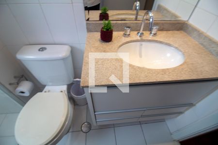 Apartamento à venda com 210m², 3 quartos e 4 vagas Apartamento à venda com 210m², 3 quartos e 4 vagasBanheiro Sr. da Suíte 3