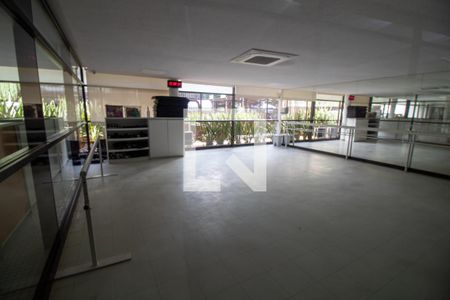 Apartamento à venda com 210m², 3 quartos e 4 vagas Apartamento à venda com 210m², 3 quartos e 4 vagasÁrea comum - Ballet