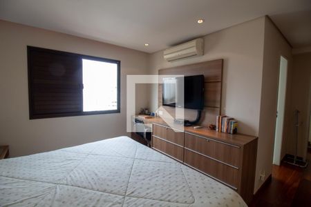 Apartamento à venda com 210m², 3 quartos e 4 vagas Apartamento à venda com 210m², 3 quartos e 4 vagasSuite 3 - Master