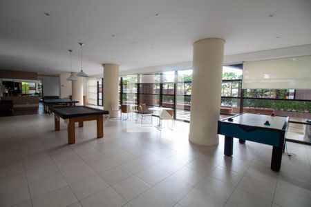 Apartamento à venda com 210m², 3 quartos e 4 vagas Apartamento à venda com 210m², 3 quartos e 4 vagasÁrea comum - Sala de Jogos