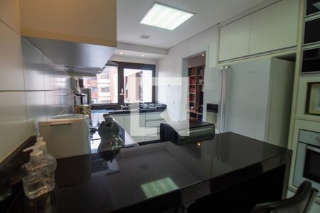 Apartamento à venda com 210m², 3 quartos e 4 vagas Apartamento à venda com 210m², 3 quartos e 4 vagasCozinha