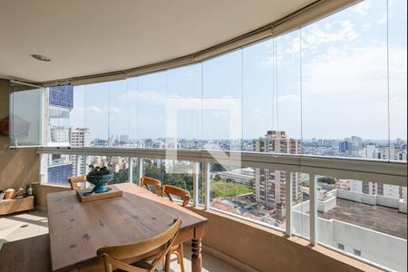 Apartamento à venda com 137m², 3 quartos e 2 vagasVaranda da sala