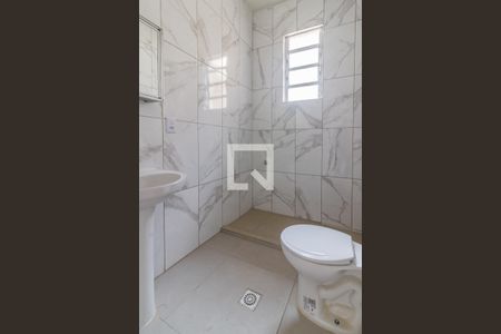 Casa para alugar com 199m², 4 quartos e 3 vagasBanheiro