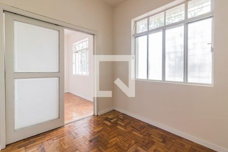 Escritório de casa para alugar com 4 quartos, 199m² em Passo da Areia, Porto Alegre