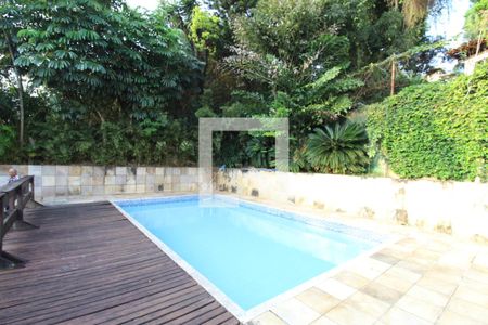Casa para alugar com 1200m², 5 quartos e 3 vagasPiscina