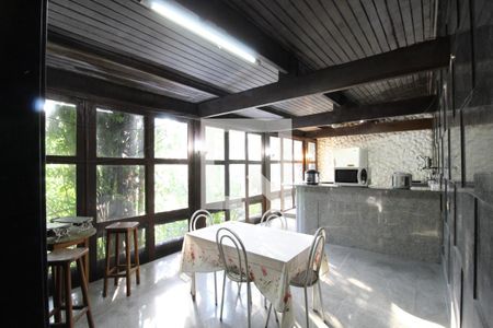 Casa para alugar com 1200m², 5 quartos e 3 vagasÁrea Comum - Salão de festas