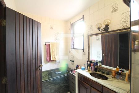 Casa para alugar com 1200m², 5 quartos e 3 vagasBanheiro Quarto 3 (suíte)