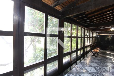 Casa para alugar com 1200m², 5 quartos e 3 vagasÁrea Comum - Salão de festas