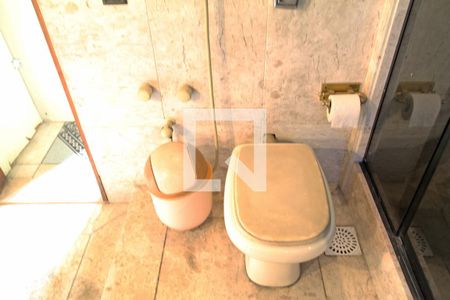 Casa para alugar com 1200m², 5 quartos e 3 vagasBanheiro Quarto 4, suíte de hóspedes