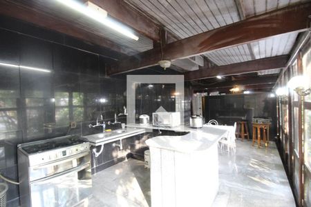 Casa para alugar com 1200m², 5 quartos e 3 vagasÁrea Comum - Salão de festas