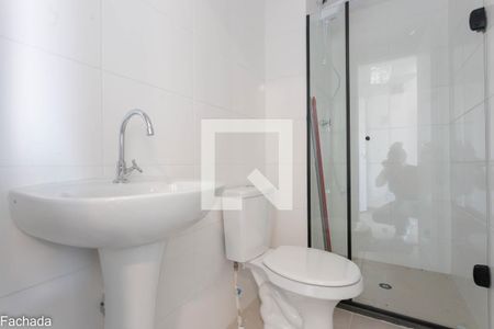 Banheiro de apartamento para alugar com 1 quarto, 26m² em Jardim Santa Emilia, São Paulo