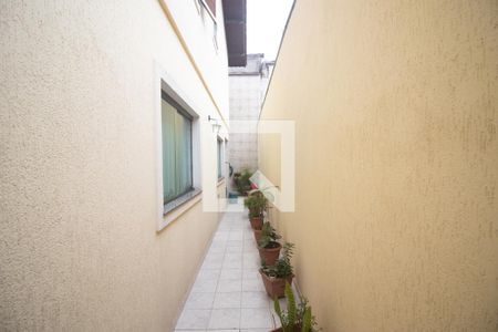 Casa à venda com 166m², 3 quartos e 4 vagas Casa à venda com 166m², 3 quartos e 4 vagasQuintal