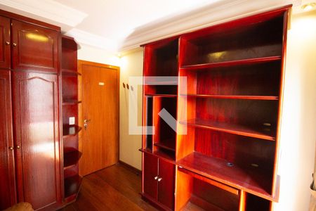 Apartamento para alugar com 252m², 3 quartos e 3 vagas Apartamento para alugar com 252m², 3 quartos e 3 vagasQuarto 2