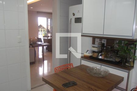 Casa à venda com 200m², 3 quartos e 2 vagasCozinha 