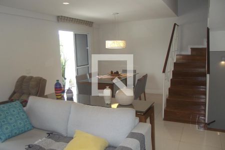 Sala  de casa à venda com 3 quartos, 200m² em Freguesia de Jacarepaguá, Rio de Janeiro