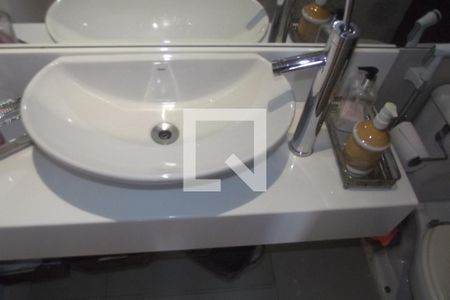 Casa à venda com 200m², 3 quartos e 2 vagasLavabo 