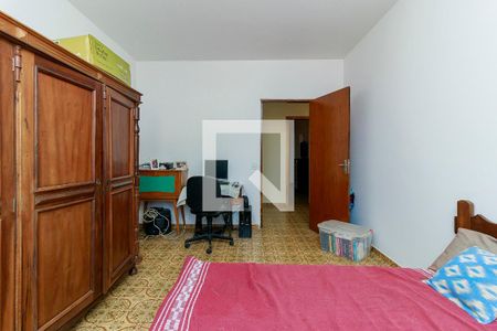 Casa à venda com 340m², 3 quartos e 6 vagas Casa à venda com 340m², 3 quartos e 6 vagasQuarto 1