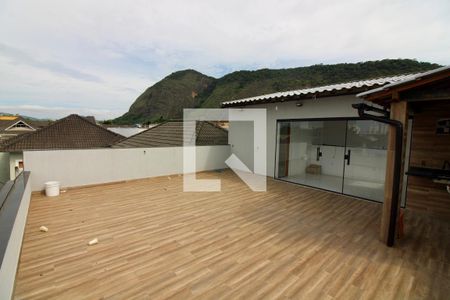 Casa à venda com 270m², 4 quartos e 2 vagasTerraço