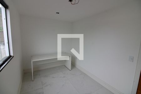 Casa à venda com 270m², 4 quartos e 2 vagasQuarto 3