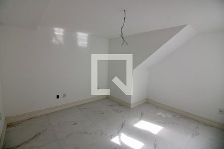 Casa à venda com 270m², 4 quartos e 2 vagasQuarto 2