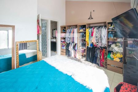 Suite de casa de condomínio à venda com 1 quarto, 100m² em Rio Branco, Canoas