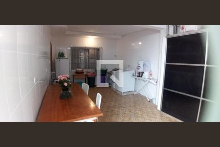 Casa à venda com 250m², 3 quartos e 4 vagas