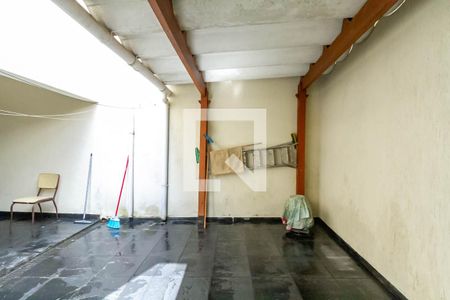 Casa à venda com 150m², 2 quartos e 1 vagaQuintal