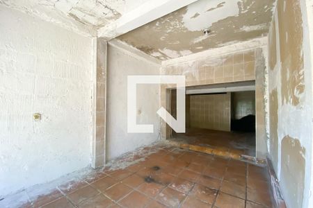 Casa à venda com 250m², 4 quartos e 2 vagas Casa à venda com 250m², 4 quartos e 2 vagasGaragem