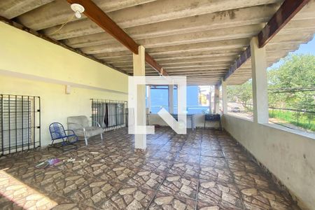 Casa à venda com 250m², 4 quartos e 2 vagas Casa à venda com 250m², 4 quartos e 2 vagasTerraço