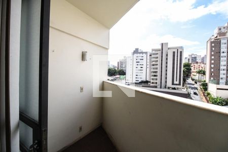 Apartamento à venda com 213m², 4 quartos e 1 vagaVaranda do Quarto 2