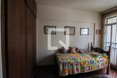 Apartamento à venda com 213m², 4 quartos e 1 vagaQuarto 2