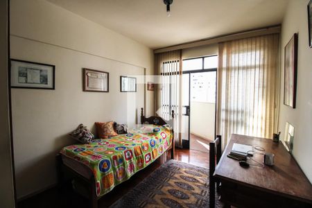 Apartamento à venda com 213m², 4 quartos e 1 vagaQuarto 2