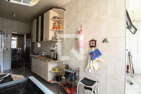 Apartamento à venda com 213m², 4 quartos e 1 vagaCozinha