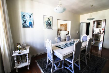 Apartamento à venda com 213m², 4 quartos e 1 vagaSala de Jantar