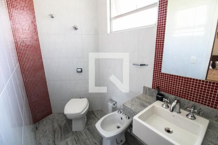 Apartamento à venda com 213m², 4 quartos e 1 vagaBanheiro da Suíte
