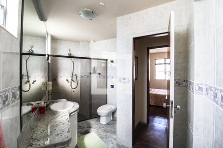 Apartamento à venda com 213m², 4 quartos e 1 vagaBanheiro Corredor