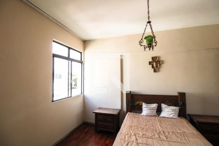 Apartamento à venda com 213m², 4 quartos e 1 vagaQuarto 4 - Suíte