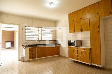 Casa para alugar com 223m², 4 quartos e 2 vagas Casa para alugar com 223m², 4 quartos e 2 vagasCozinha