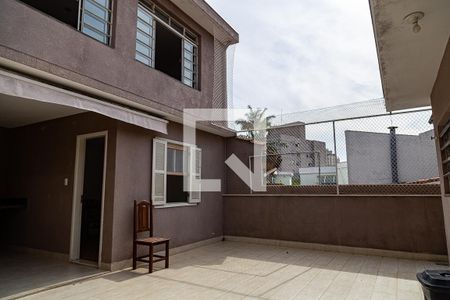 Casa para alugar com 223m², 4 quartos e 2 vagas Casa para alugar com 223m², 4 quartos e 2 vagasQuintal