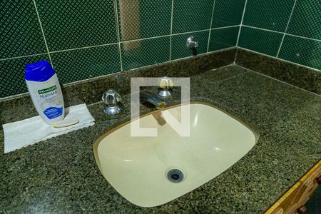 Casa para alugar com 223m², 4 quartos e 2 vagas Casa para alugar com 223m², 4 quartos e 2 vagasBanheiro - Pia