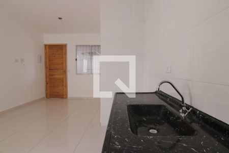 Sala/cozinha
 de apartamento para alugar com 2 quartos, 38m² em Parque Cisper, São Paulo