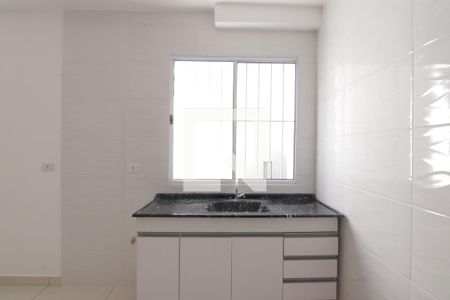 Sala/cozinha
 de apartamento para alugar com 2 quartos, 36m² em Parque Cisper, São Paulo