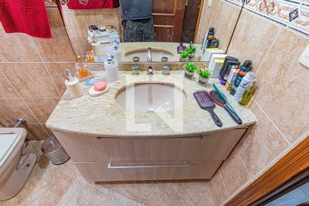 Casa à venda com 220m², 4 quartos e 3 vagasSuite 1 - Banheiro